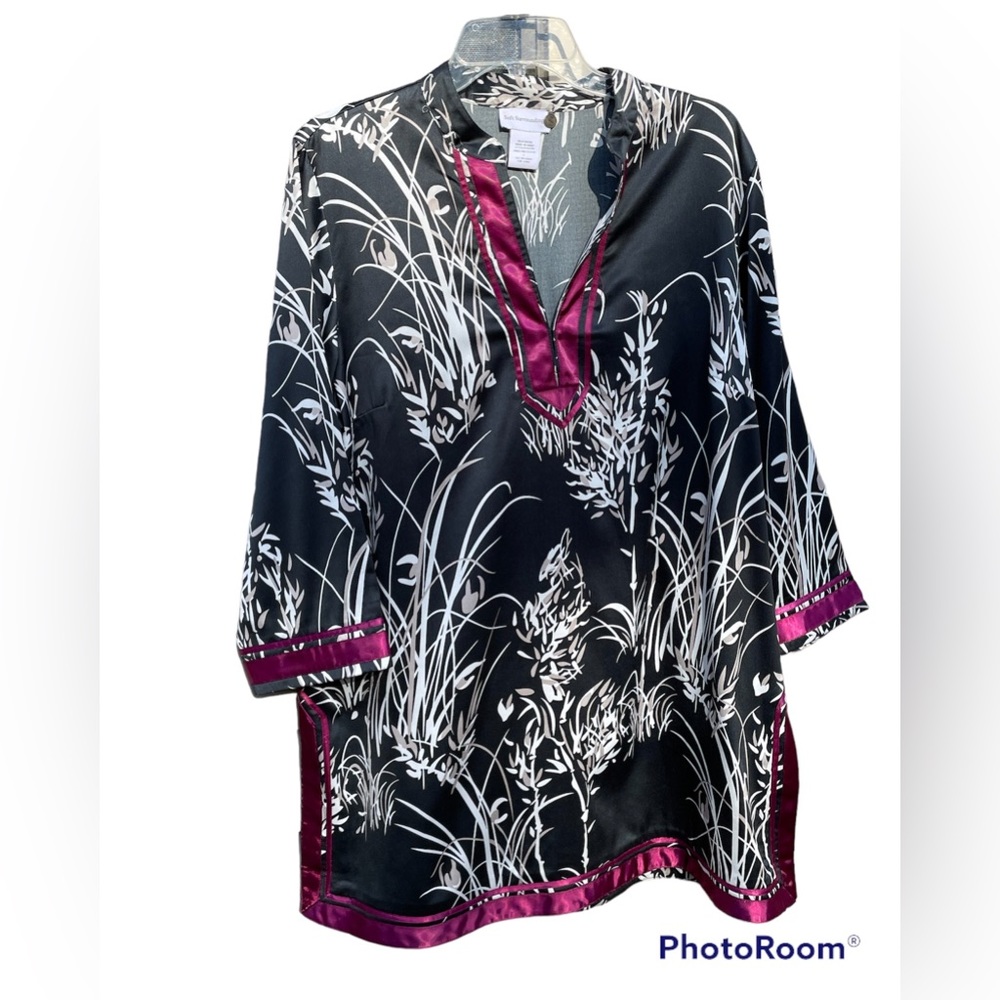 Soft Surroundings Sz L Slipover Blouse 3/4 Sleeve Side Slit Black Burgundy White